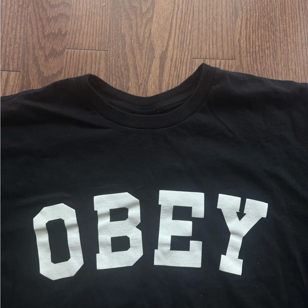 Obey Black and White Short Sleeve Tee - Picture 4 of 4